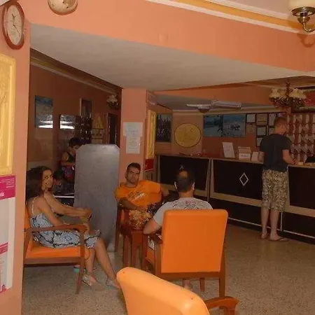 ホテル Angora シダ