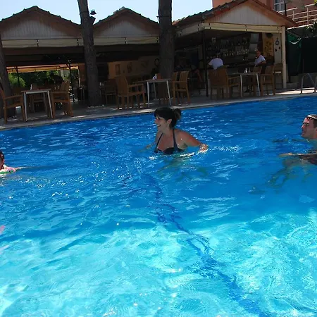 Angora Hotell Side