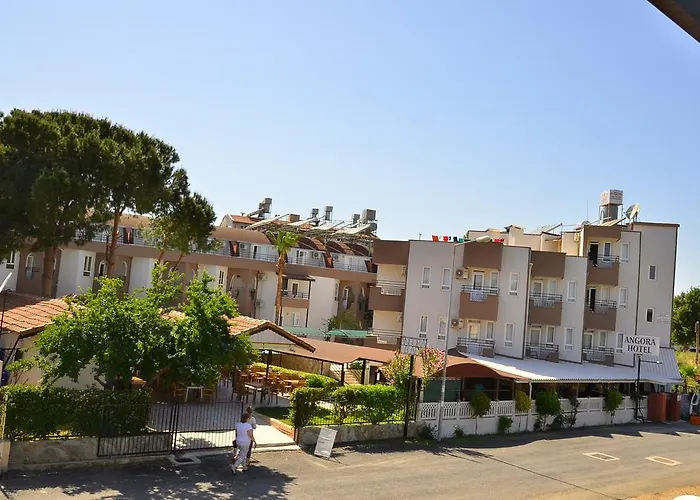 Hotel Angora 3*